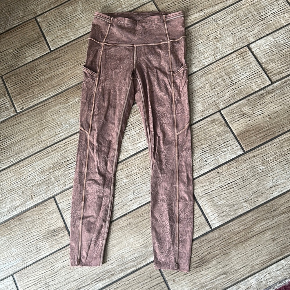 Lululemon Fast and Free leggings 25” with pockets